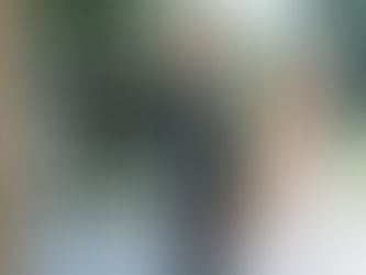 Elegantes Brautpaarfoto auf Schloss Au – natürliche und ästhetische Hochzeitsfotografie am Zürichsee