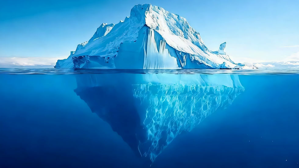 vecteezy_a-large-iceberg-floating-in-the-middle-of-the-ocean_50615801.mov