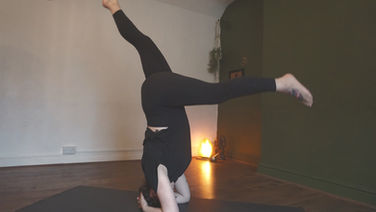 How to Do a Headstand: A Step-by-Step Guide for all levels. 