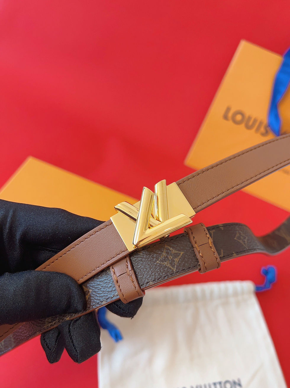 Thumbnail: LV Belt