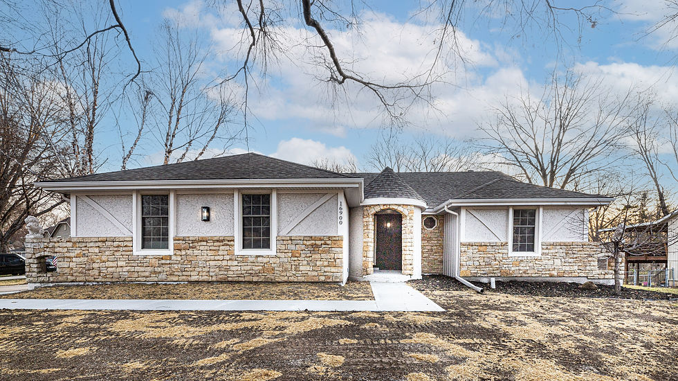 02 - 16900 E 49th Ter S Independence MO - Copywrite QX Properties LLC.JPG
