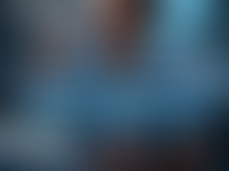 Nurse drinking water during hospital shift to maintain hydration, improve focus, and support patient safety—promoting clinical performance in healthcare professionals through proper hydration habits.