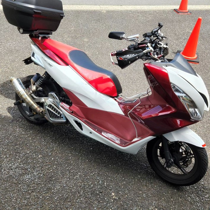 HONDA PCX150 / アンコ抜き＋張替え＋防水加工 / 148