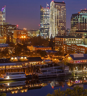 Sacramento_Skyline_at_Night.jpg
