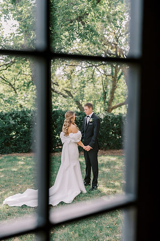 Claudia and Max Sneak Peek-31_(2048).jpg