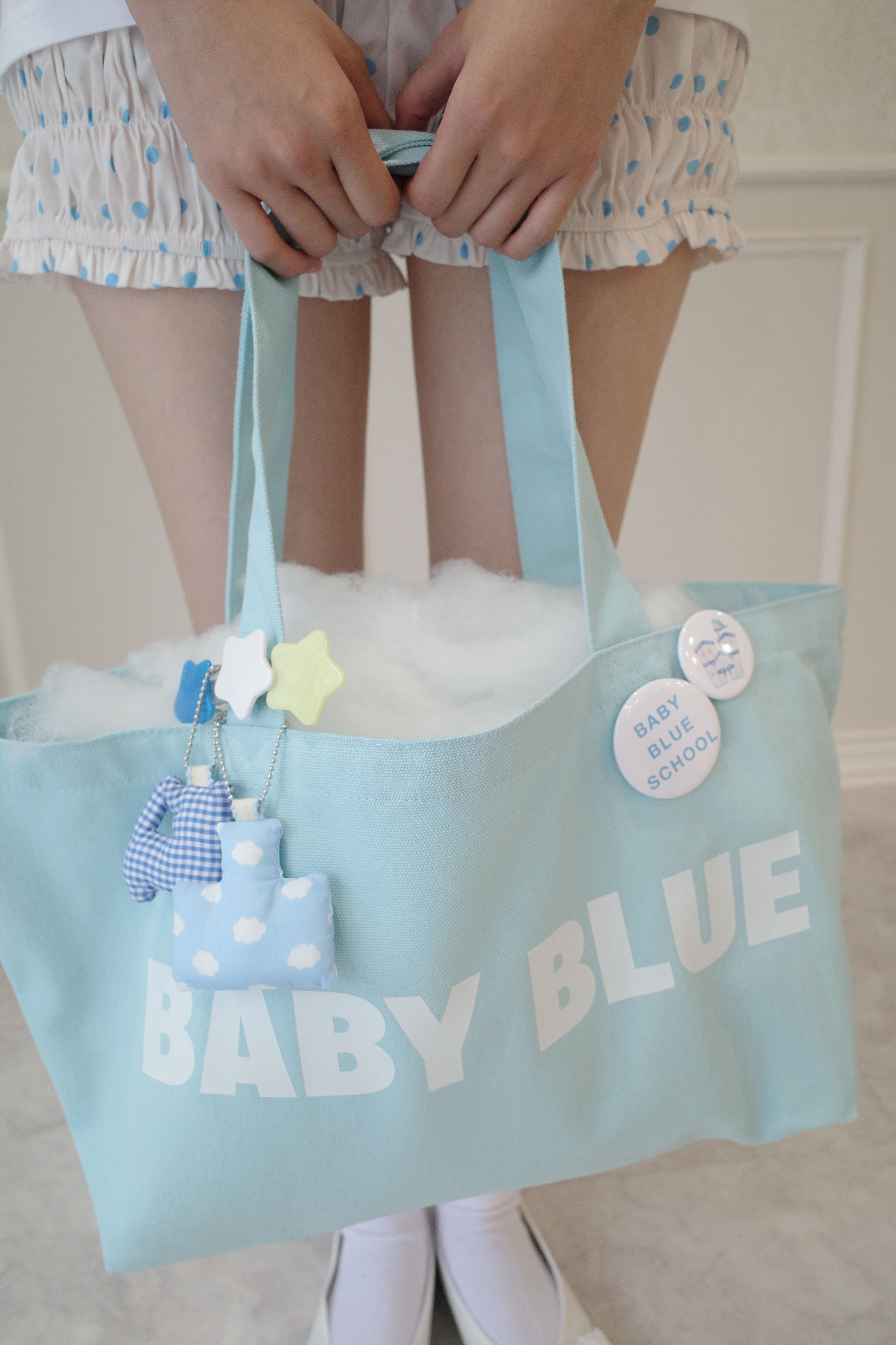 "BABY BLUE"(青の赤ちゃん) LOGO BIG ECO BAG