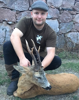 49351423_1986923761428845_66757054982447