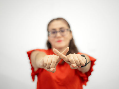 Cómo poner límites saludables y cuidar tu equilibrio emocional: una guía práctica para ti