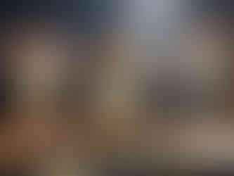 Antique clocks and vintage watches on display