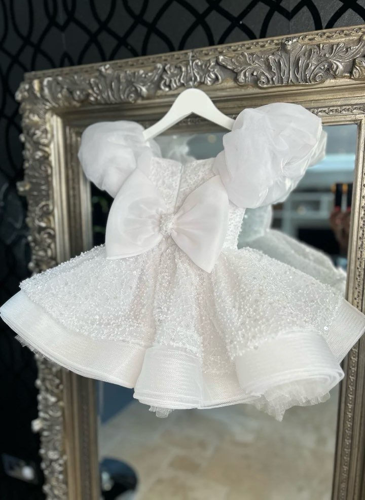 Thumbnail: Crystal Luxury Gown