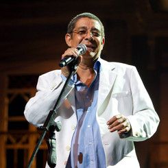 332_zeca-pagodinho-fala-ao-bafafa.jpeg