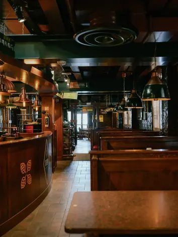 Photo d'ensemble d'un restaurant