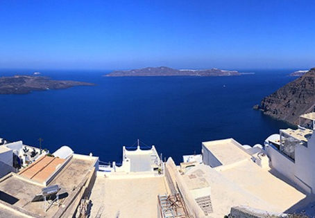 Assyrtiko, a gift from the Aegean Sea.