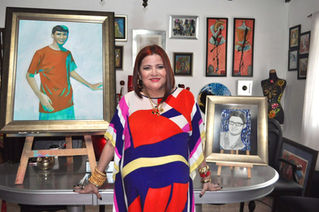 Carolina de Carías: artista del pincel que vence los desafíos de crear y ser mamá 