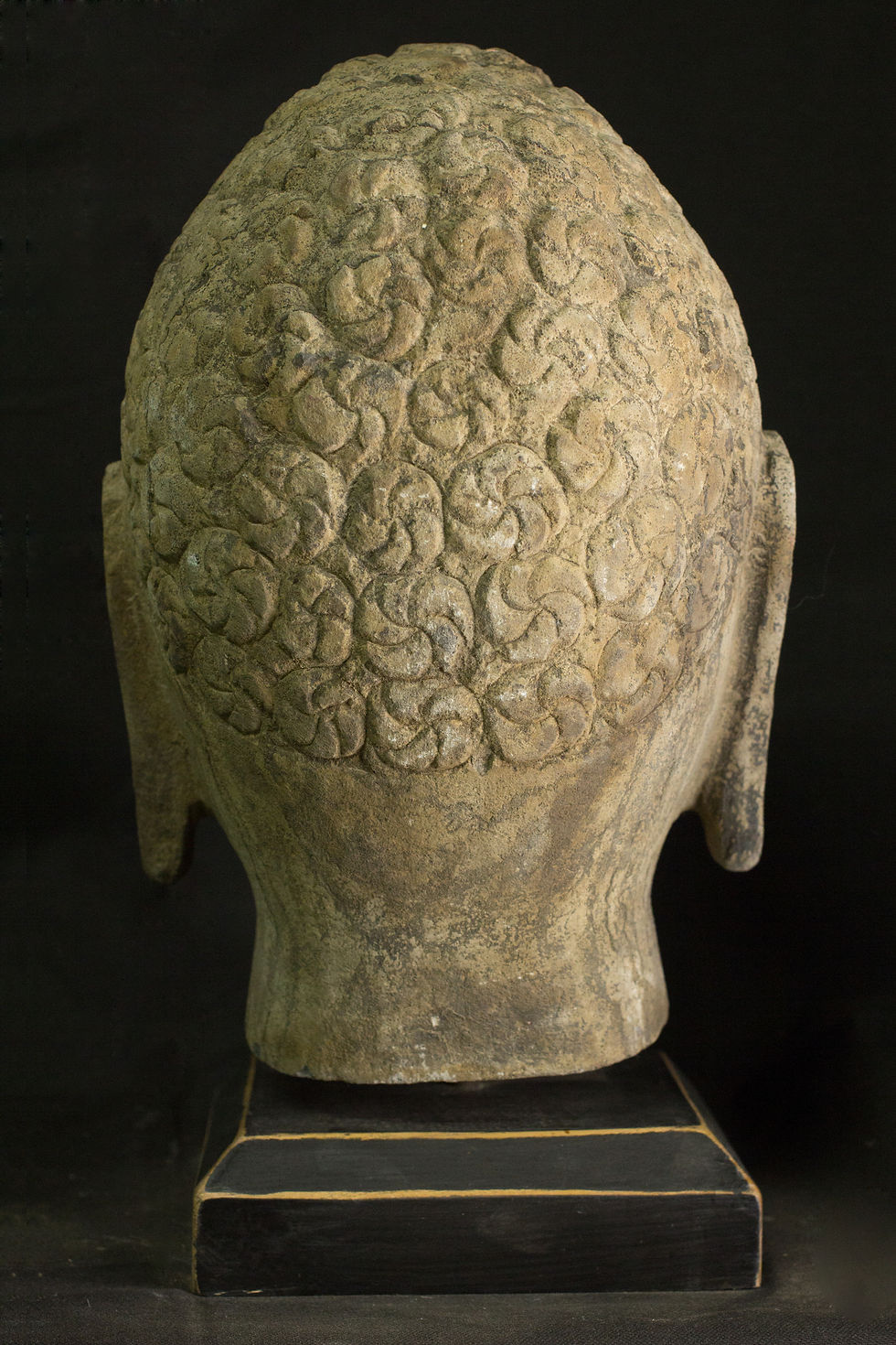 Miniatura: Testa di Buddha in pietra