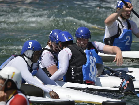 Kayak-polo U21 – Sandre Meyer et Lise Guyomarc’h championnes à Avranches