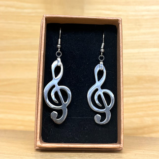 upcycled earrings musical notes