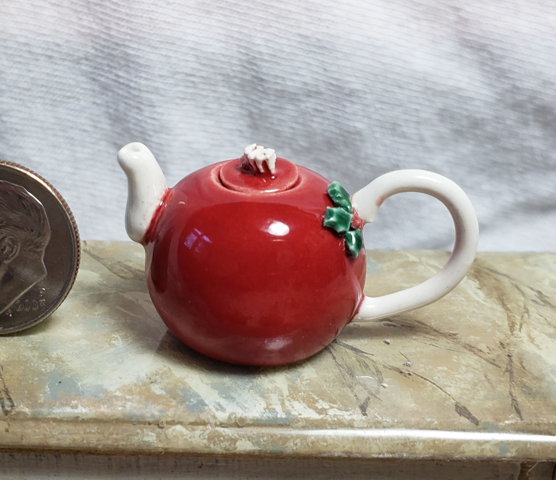 Christmas Holly Teapot 