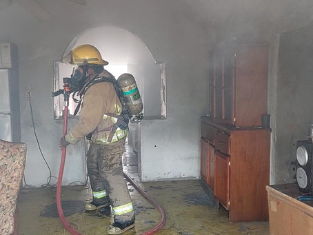 BOMBEROS SOFOCAN INCENDIO EN ALLENDE