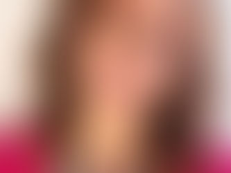 Anisa Markarian mjeke, aktore skenariste shqiptare. Nderuar  me Titullin “Mjeshtër i Madh”