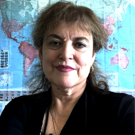 Ekspertja e ekonomisë Marta Muço Muço BB si eksperte, me Fondin Monetar Nderk.USAID-in, me q