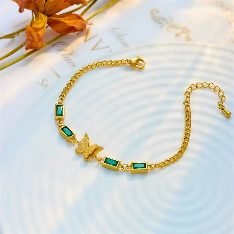 Gold Butterfly Bracelet with Green Gemstones – Elegant Anti-Tarnish Chain