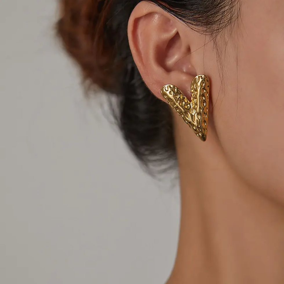 Thumbnail: Anti Tarnish Textured Heart Design Gold Plated Earrings for Women