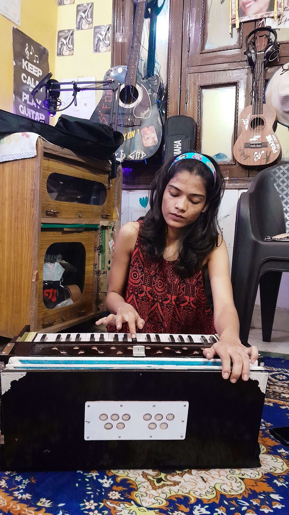 Thumbnail: Ukulele / Harmonium & Dholak