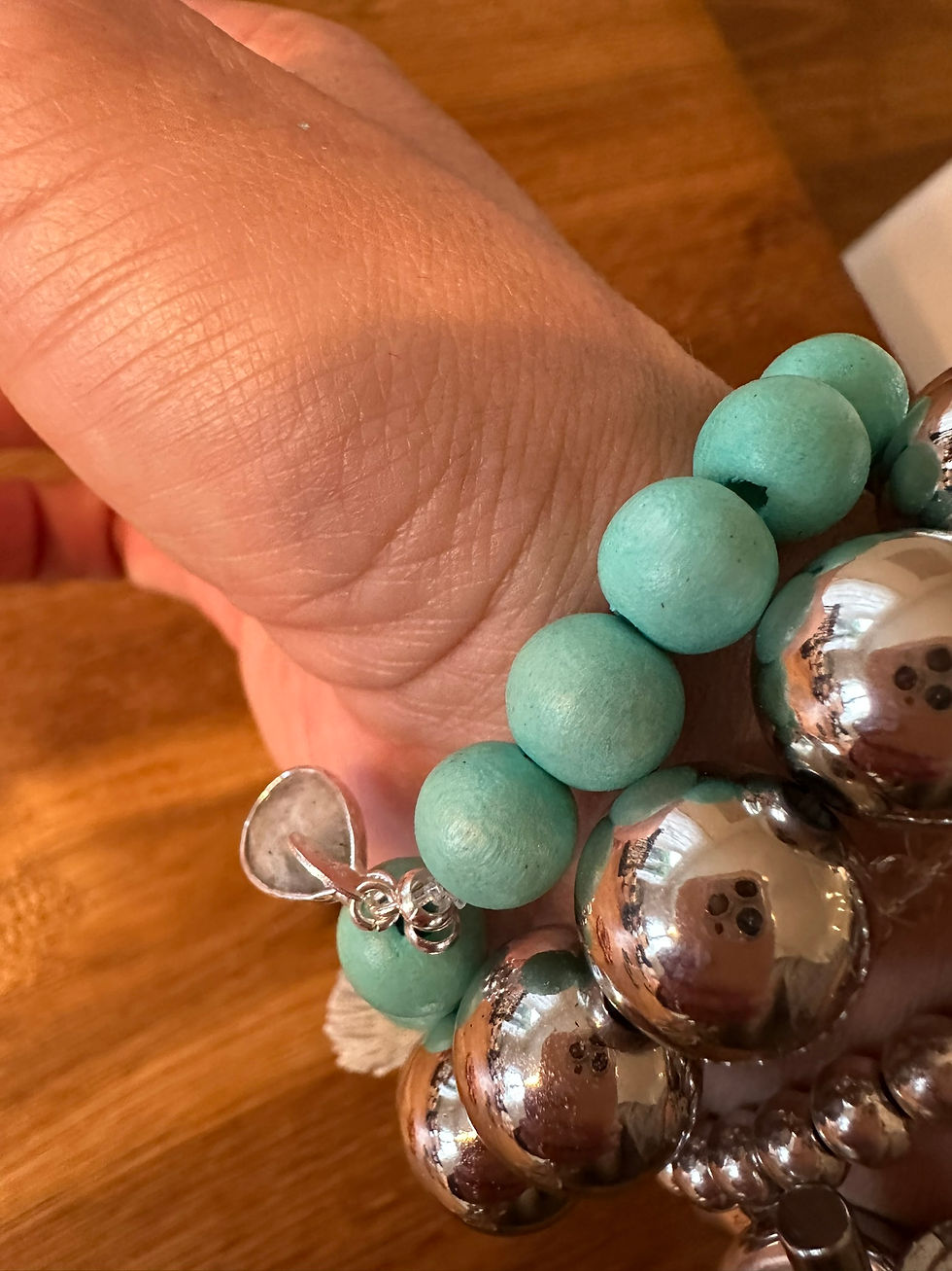 Miniaturbild: Mintgrünes Holzperlen Armband
