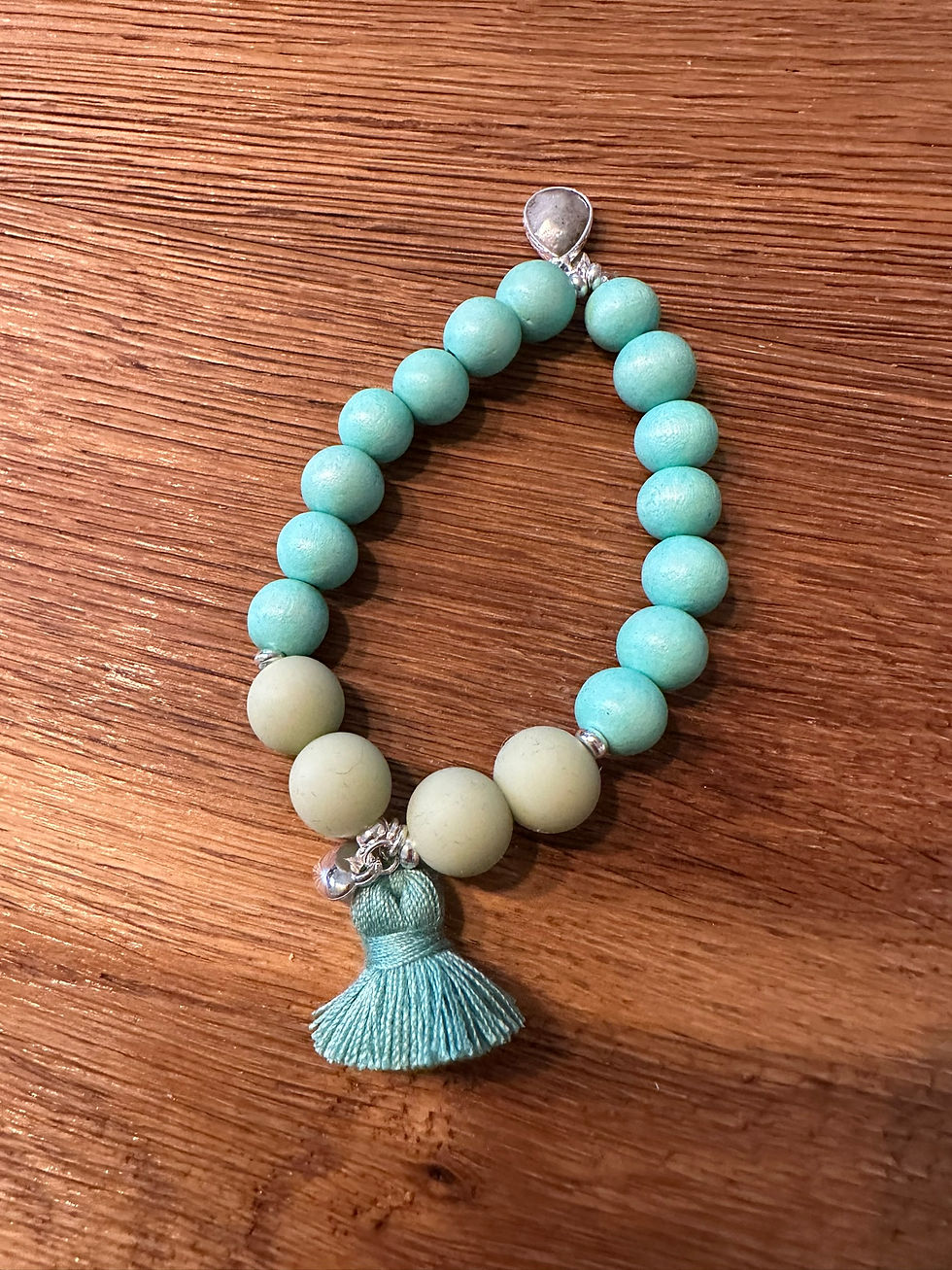 Mintgrünes Holzperlen Armband