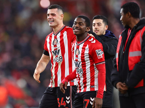 Sunderland et Xhaka frappent fort, Lens et l’Inter leaders à Noël