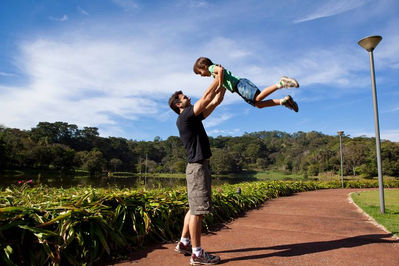 medium_pai_e_filho_lago_tamanho_reduzido_4dcffa5133_bd63c10c03.jpeg