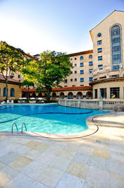 medium_araxa_piscina_sem_pessoas_tamanho_reduzido_5ea093c03b_6979bf70d7.jpeg
