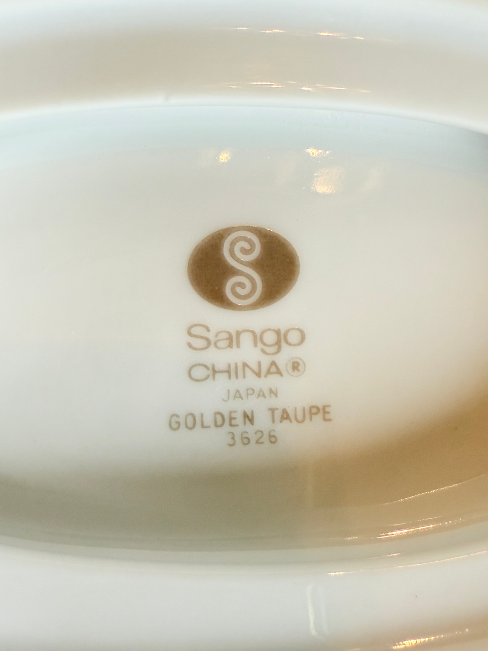Thumbnail: SANGO JAPAN “Golden Taupe” 3pcs serving set