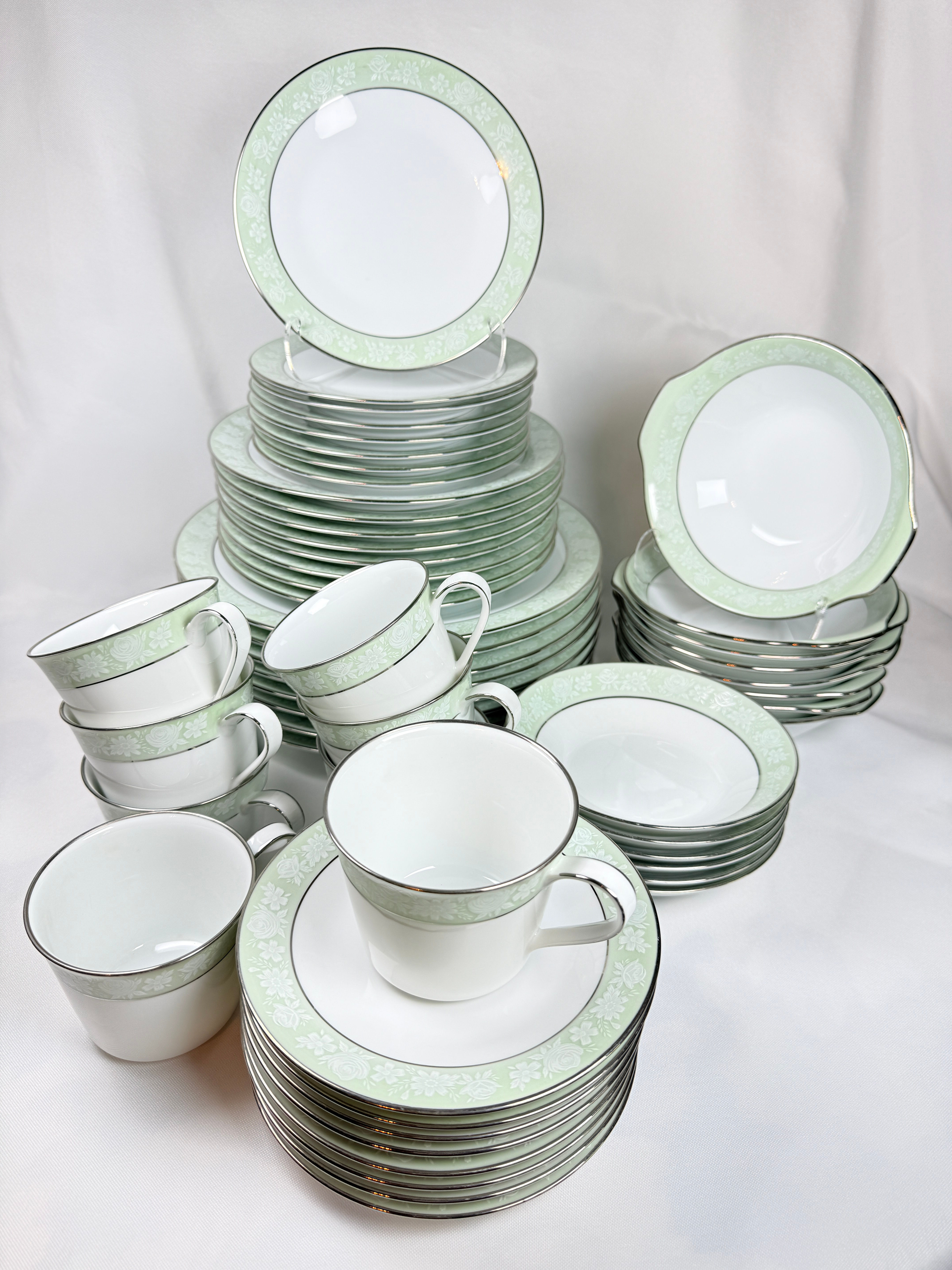 NORITAKE “vienne” Japan 54pcs set