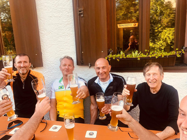 Radler-Stammtisch auf der Sonnenterasse