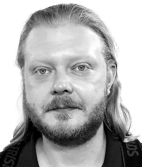 Johan_123_edited.jpg