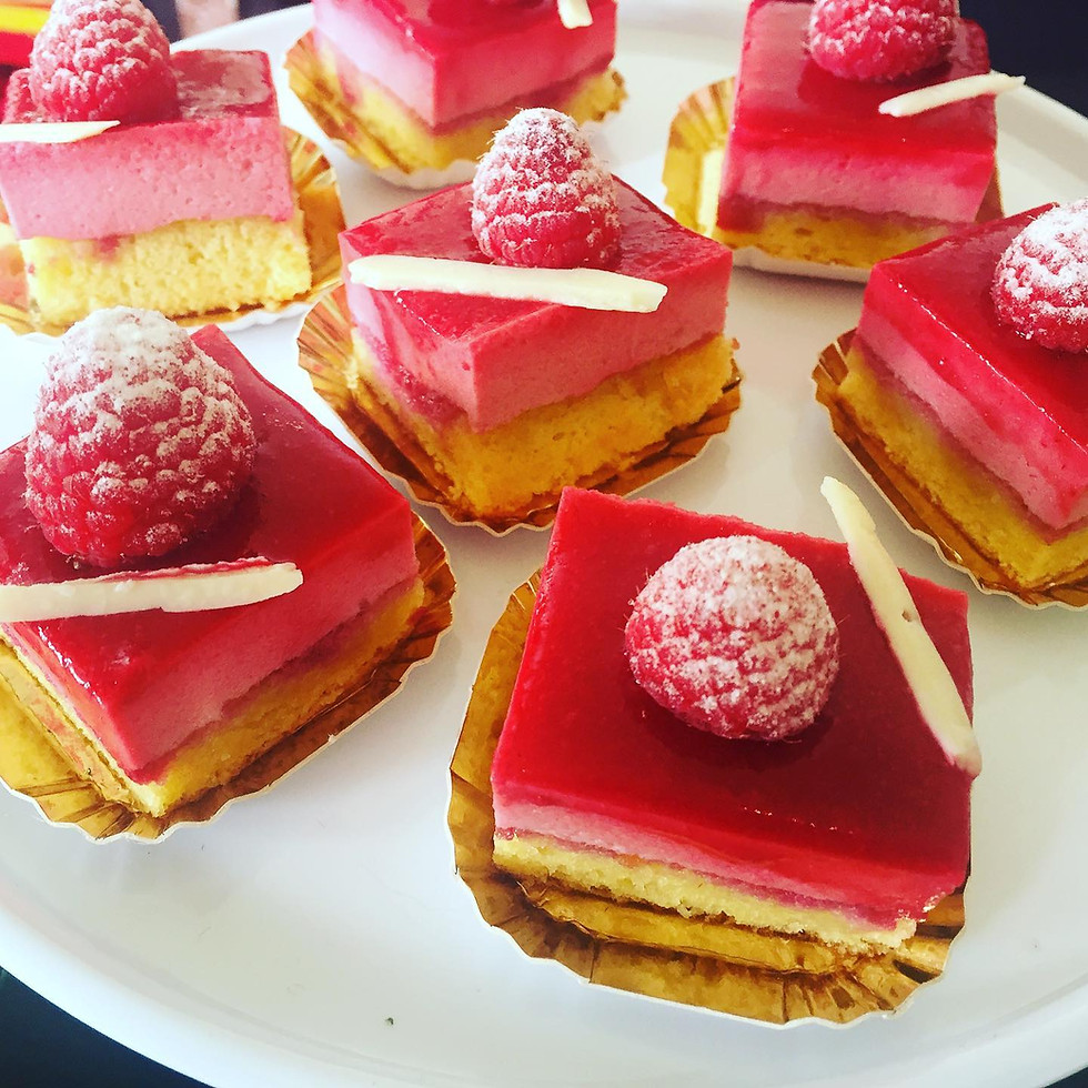 Frambozenbavarois (buffetportie)