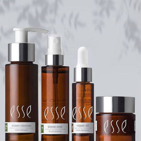 Kit Skin Trial de Esse Skincare con rutina completa de cuidado del microbioma en formato de viaje.