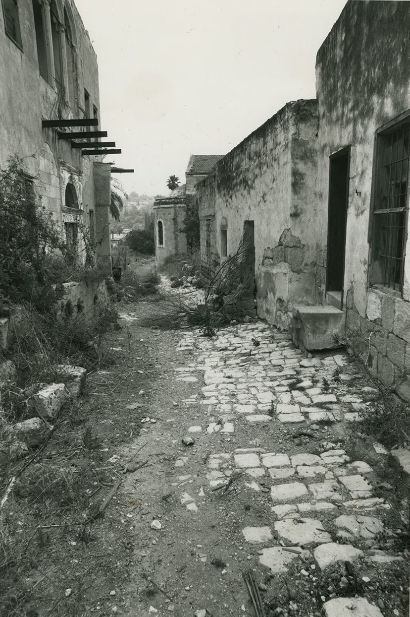 Ruined remains of Al Bassa - June 1987