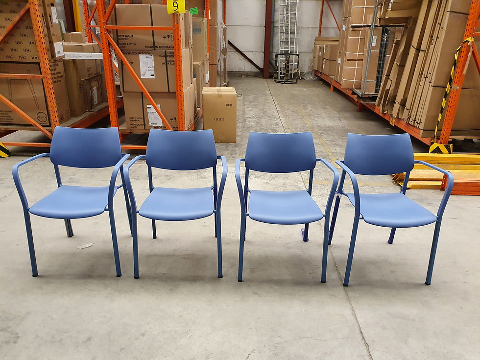 Miniature : Chaise de conférence ( 5 disponibles )