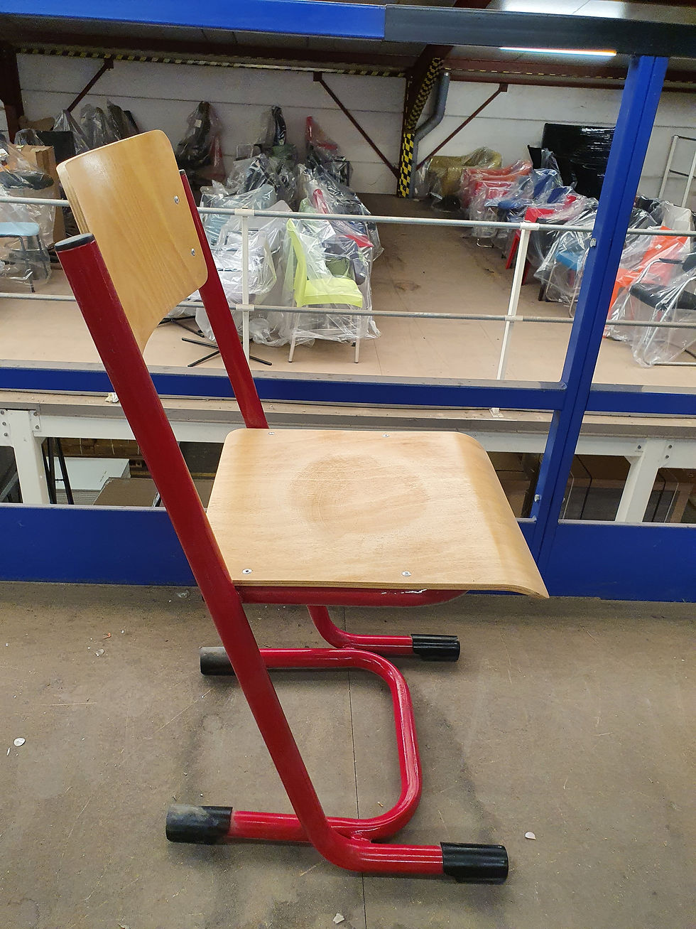 Miniature : Chaise polyvalente type école