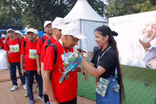 Emoha celebrates the spirit of over 900 senior runners at the Vedanta Delhi Half Marathon