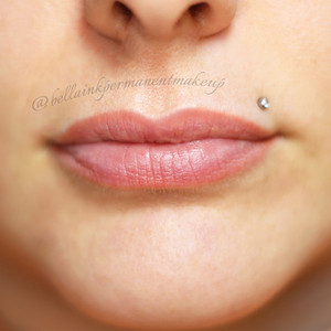 natural blushed lips in Portland Oregon by Bella Inki Permanent Makeup