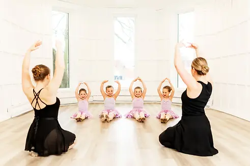 2-EnPointe-2025-WillowLanePhotography-Celinaohio dancestudio downtowncelina willowlaneceli