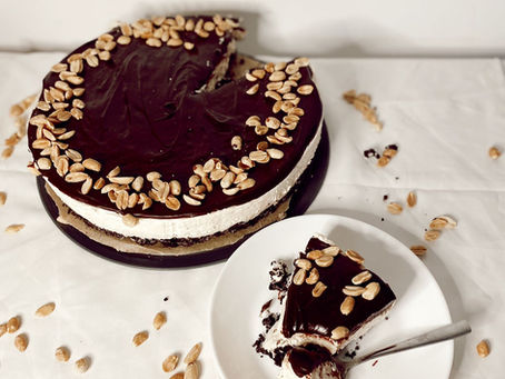 Peanut butter cheesecake