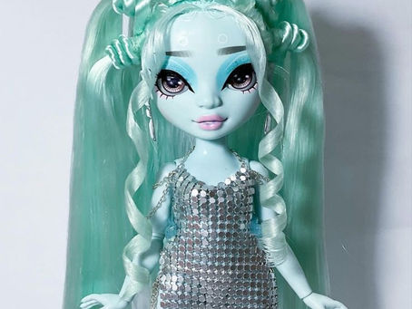 Zooey’s semiformal appearance