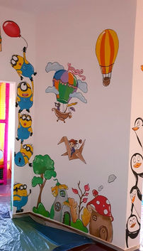pictură Minioni pe perete, balon cu aer cald desen, decor basm mural, artă pentru copii pe pereți, pictură veselă
