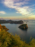 The Bonin Islands, also known as the Ogasawara Islands (小笠原諸島), is a Japanese archipelago of over 30 subtropical and tropical islands located around 1,000 kilometers (620 mi) SSE of Tokyo and 1,600 kilometers (1,000 mi) northwest of Guam.