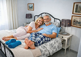 Zimmer mit Paar Alt_edited.jpg